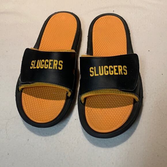 Slugger Slip-on Sandals in Size 42. Gold & Black - Picture 1 of 2